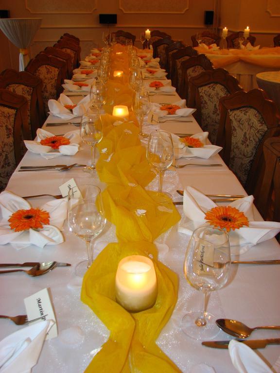 פארדוביצה Siesta Rodinny Resort מראה חיצוני תמונה